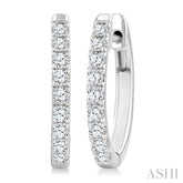 1/2 Ctw Round Cut Diamond Hoop Earrings in 14K White gold
