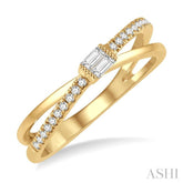 1/6 Ctw Criss Cross Baguette and Round Cut Diamond Fashion Ring in 14K Yellow Gold