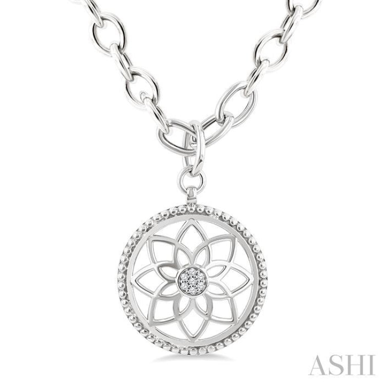 1/20 Ctw Circle medallion Round Cut Diamond Pendant With Chain in Sterling Silver