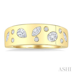 1/2 Ctw Scatter Mixed Diamond Cut Bold Gold Fashion Band in 14K Yellow Gold