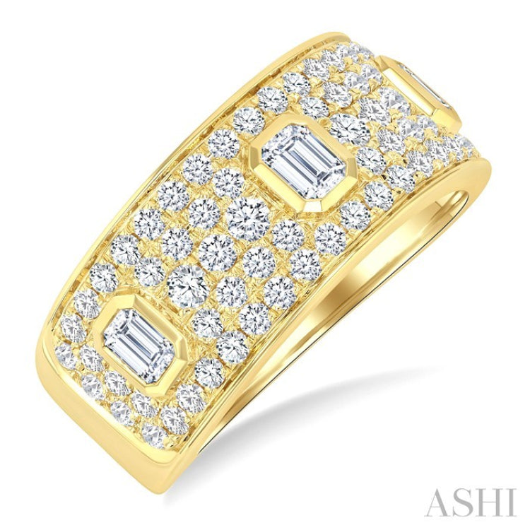 1 1/2 Ctw 3-Stone Emerald and Round Cut Diamond Fashion Wide Band in 14K Yellow Gold