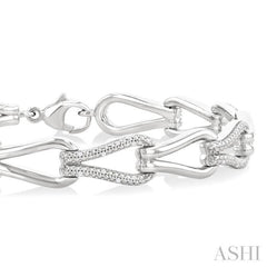 1/6 Ctw Single Cut Diamond Bold Knot Link Fashion Bracelet in Sterling Silver