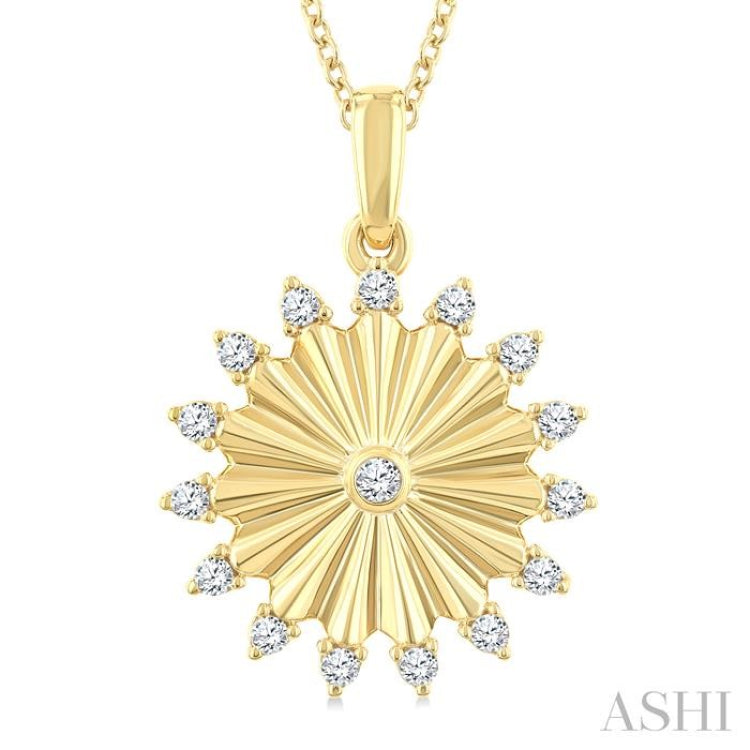 1/5 Ctw Round Cut Diamond Circle Fluted Fashion Pendant With Chain in 10K Yellow Gold