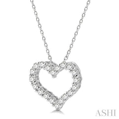 1/2 Ctw Heart Shape Round Cut Diamond Pendant With Chain in 14K White Gold