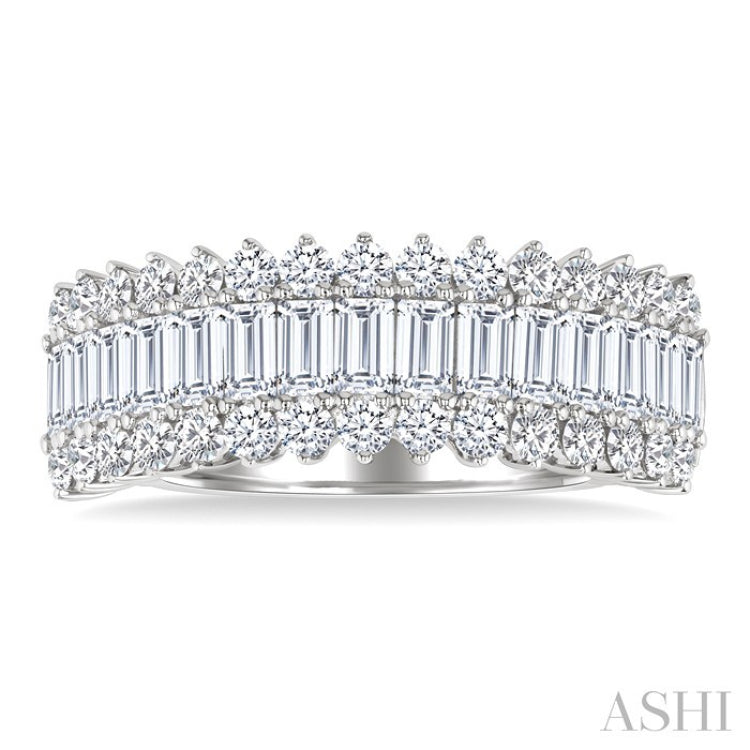1 1/2 Ctw Wide Baguette and Round Cut Diamond Fashion Band in 14K White Gold