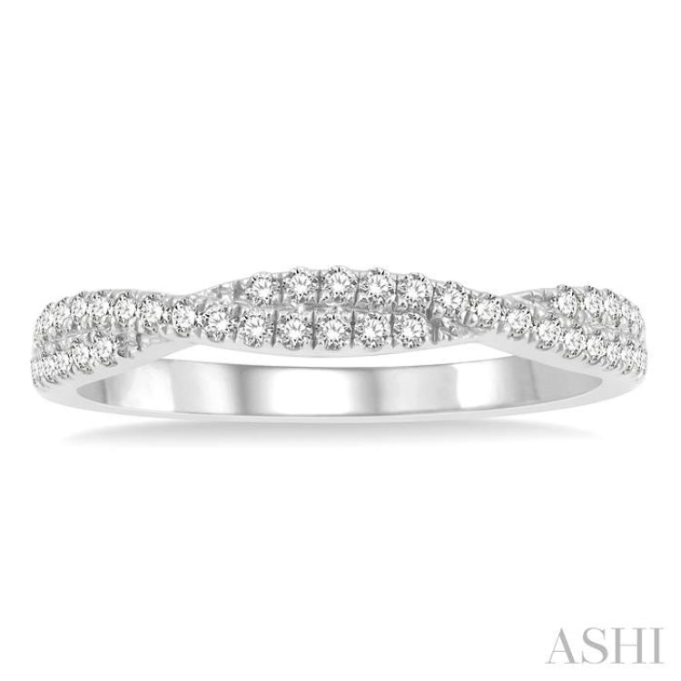 1/4 Ctw Twisted Round Cut Diamond Wedding Band in 14K White Gold