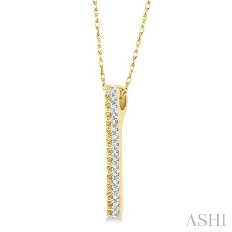 1/6 Ctw Pyramid Round Cut Diamond Bar Pendant With Chain in 14K Yellow Gold