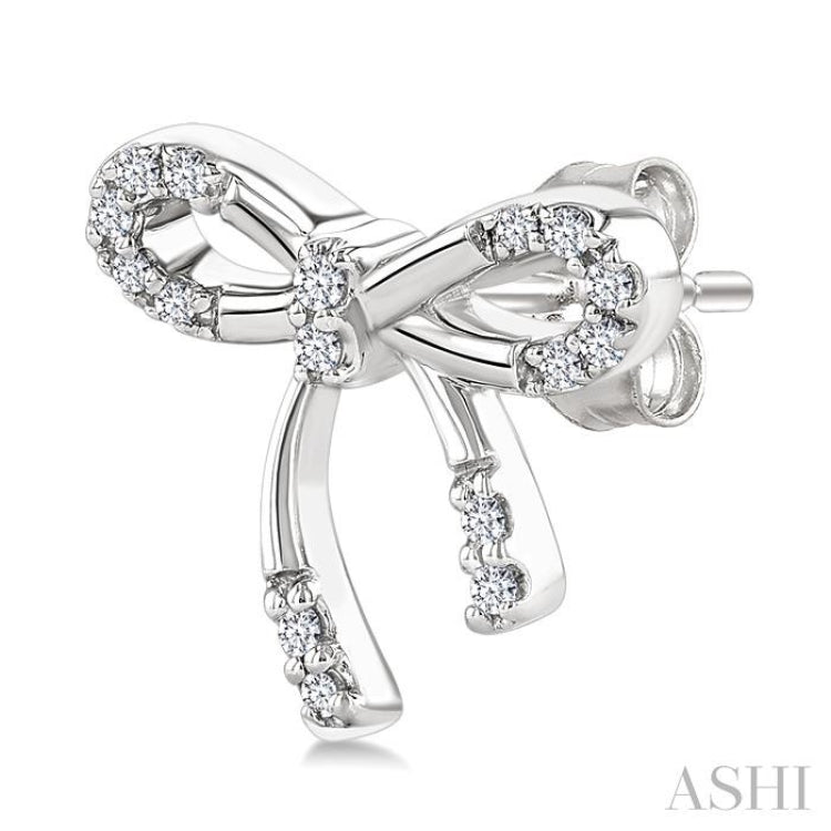 1/10 Ctw Bow Single Cut Diamond Fashion Earrings in Sterling Silver