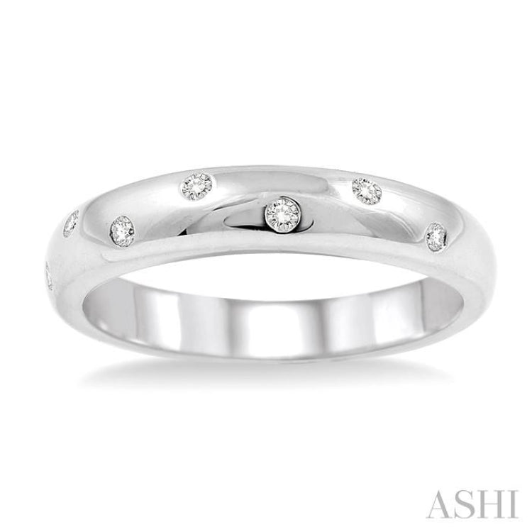 1/20 Ctw Single Cut Diamond Wedding band in Sterling Silver