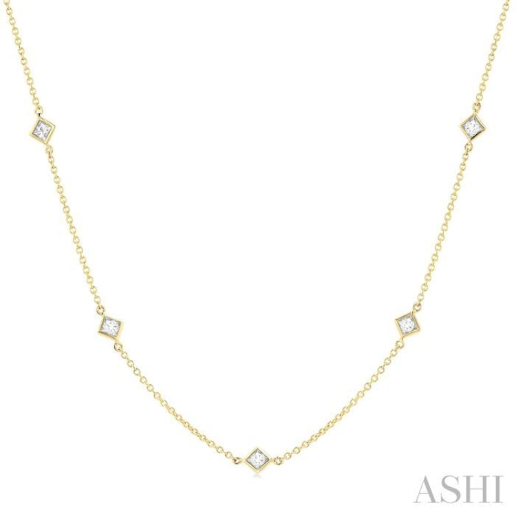 1/2 Ctw Princess Cut Diamond Fashion Necklace in 14K Yellow Gold