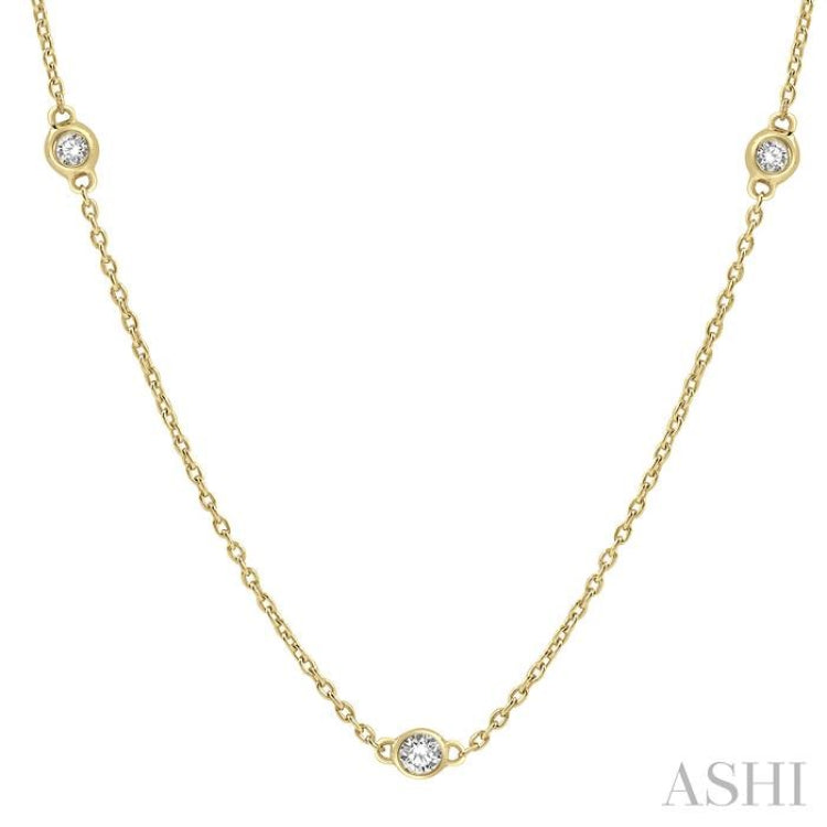1/2 Ctw Round Cut Diamond Station Necklace in 14K Yellow Gold