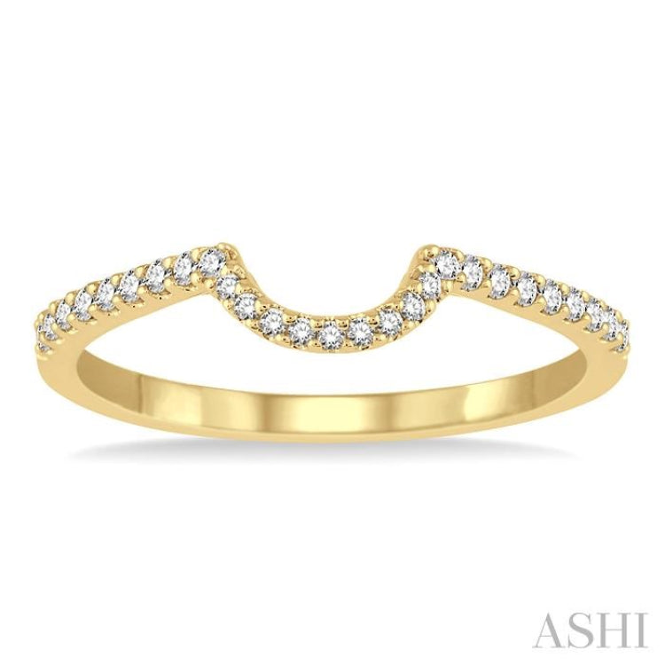 1/6 Ctw Round Cut Diamond Wedding Band in 14K Yellow Gold
