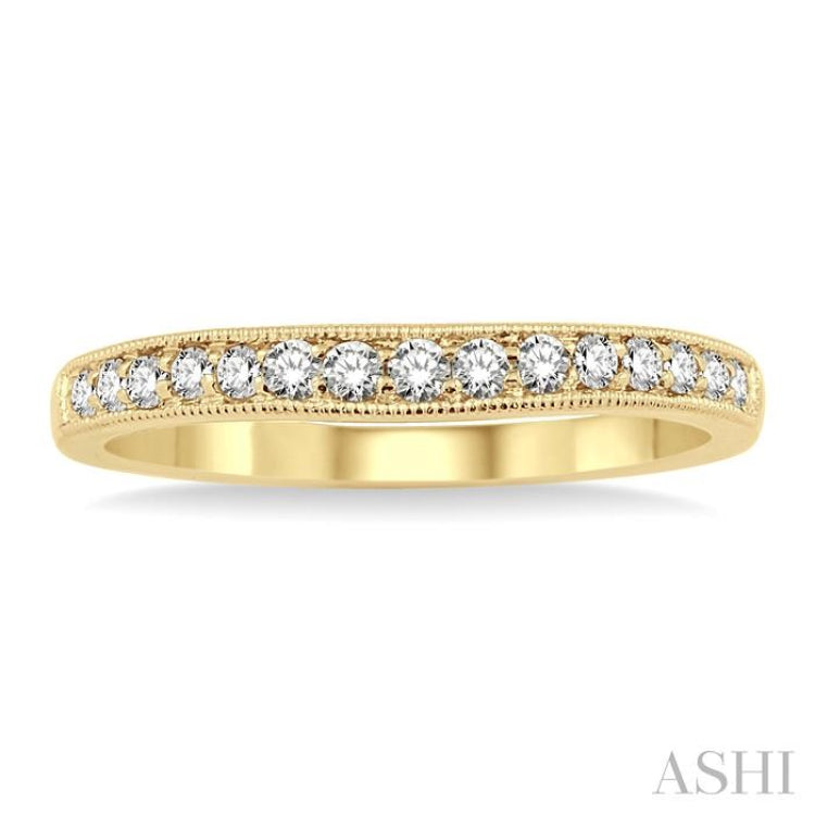 1/4 Ctw Round Cut Diamond Wedding Band in 14K Yellow Gold