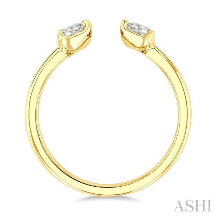 1/2 Ctw Split Triple Heart Diamond Open Fashion Ring in 14K Yellow Gold