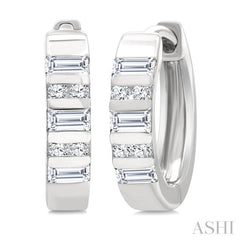 1/4 Ctw Ribbed Baguette and Round Cut Diamond Huggie Petite Earrings in 10K White Gold