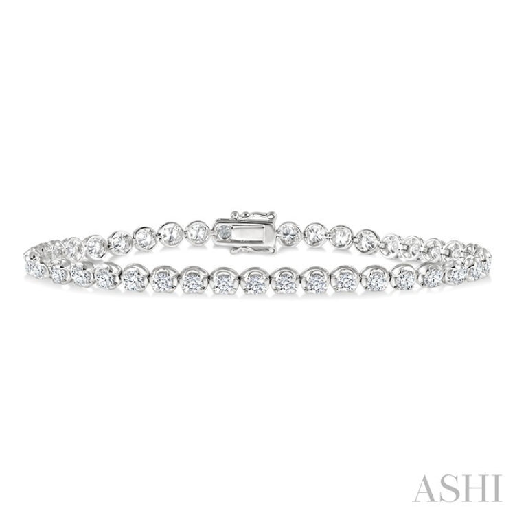 4 Ctw Round Cut Diamond Illusion Tennis Bracelet in 14K White Gold
