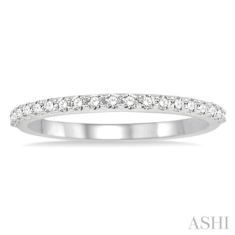 1/3 Ctw Round Cut Diamond Wedding Band in 14K White Gold
