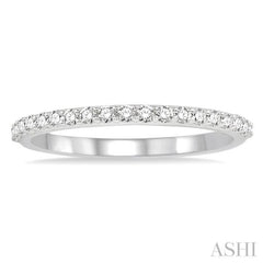1/3 Ctw Round Cut Diamond Wedding Band in 14K White Gold
