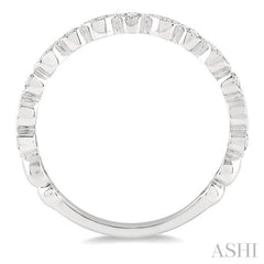 1/3 Ctw Lattice Circular and Pear Shape Mount Round Cut Diamond Stackable Band in 14K White Gold