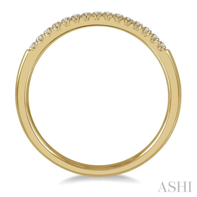 1/10 Ctw 15Stones Round Cut Diamond Wedding Band in 14K Yellow Gold