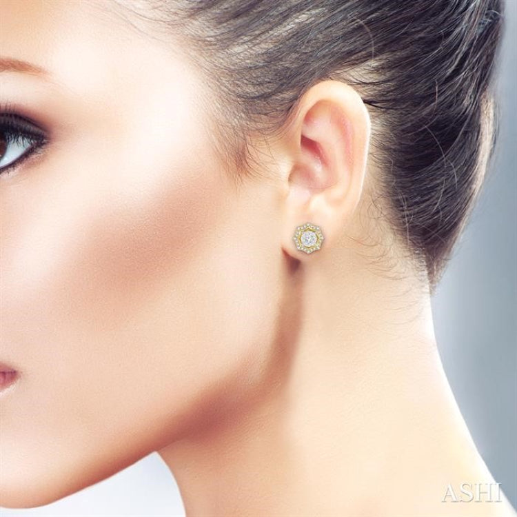 1/2 Ctw Star Lattice Lovebright Round Cut Diamond Earring in 14K Yellow and White Gold