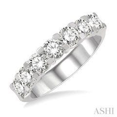 2 Ctw 7 Stone Round Cut Diamond Wedding Band in 14K White Gold