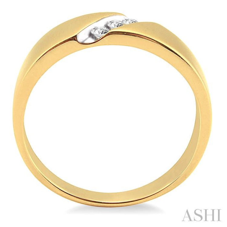 1/8 Ctw Round Cut Diamond Men's Band in 14K Yellow Gold