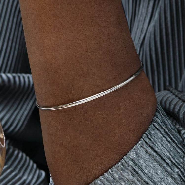 14K Yellow Engravable 2 mm Half Round Bangle 7 1/2" Bracelet