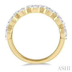 1 Ctw Jointed Circular Mount Lovebright Diamond Cluster Band in 14K Yellow and White Gold