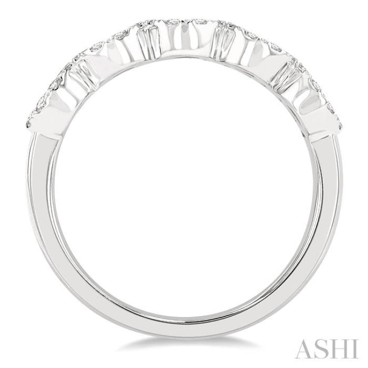 3/4 Ctw 5-Stone Lovebright Round Cut Diamond Band in 14K White Gold