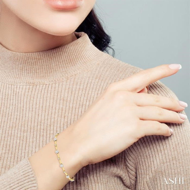 1 Ctw Lovebright Round Cut Diamond Bar Bracelet in 14K Yellow and White Gold