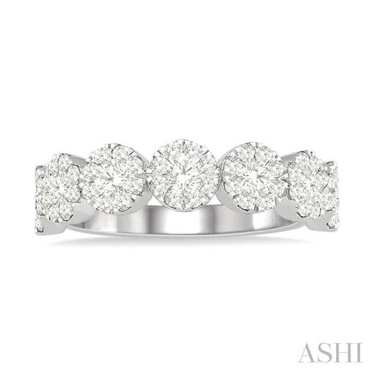 3/4 Ctw Jointed Circular Mount Lovebright Diamond Cluster Band in 14K White Gold