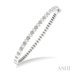 1/6 Ctw Puffed Heart Plain and Single Cut Diamond Bangle in Sterling Silver