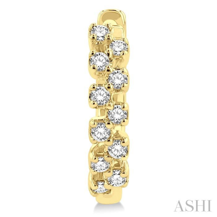 1/5 Ctw Petite Zigzag Layout Round Cut Diamond Fashion Huggies in 10K Yellow Gold