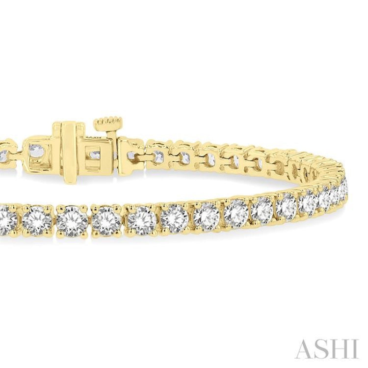 7 Ctw Round Cut Diamond Tennis Bracelet in 14K Yellow Gold