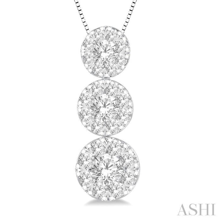 1/3 Ctw Lovebright 3 stone Essential Round Cut Diamond Pendant with Chain in 14K White Gold