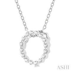 1/10 Ctw Circle Round Cut Diamond Pendant With Chain in Sterling Silver