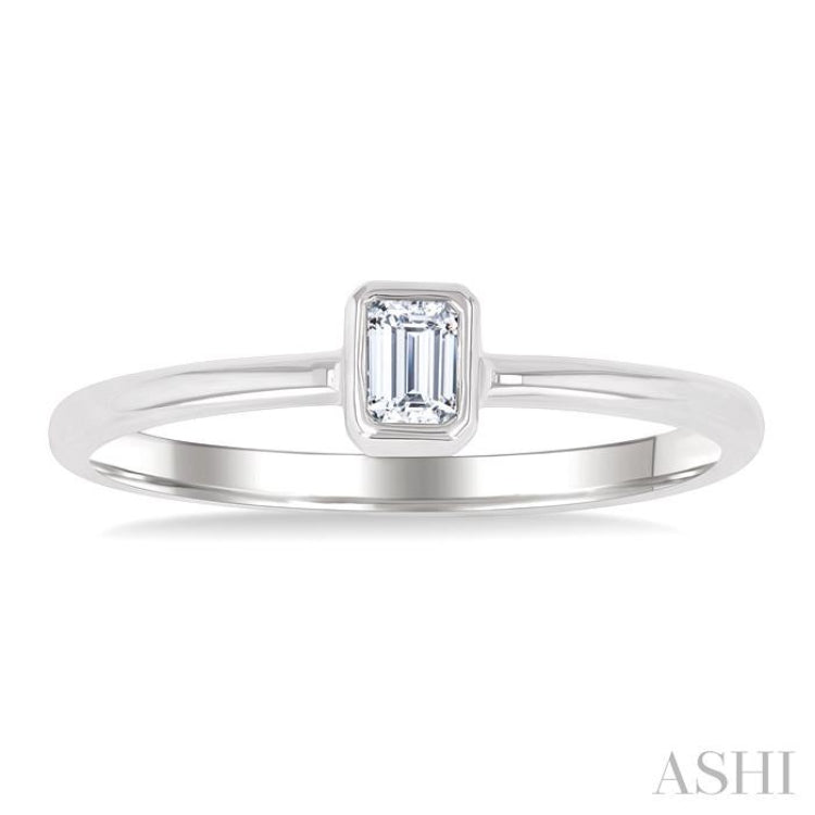 1/6 Ctw Petite Bezel Set Emerald Cut Diamond Fashion Ring in 10K White Gold