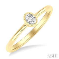 1/6 Ctw Petite Bezel Set Oval Cut Diamond Fashion Ring in 10K Yellow Gold
