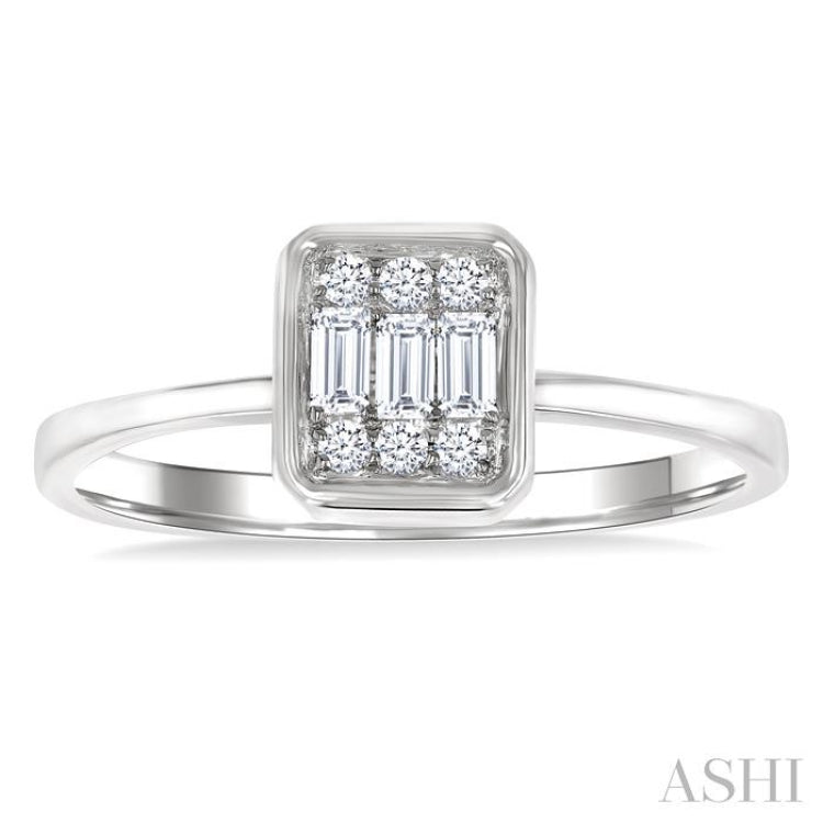 1/6 Ctw Petite Bezel Set Emerald Shape Fusion Baguette and Round Cut Diamond Fashion Ring in 10K White Gold