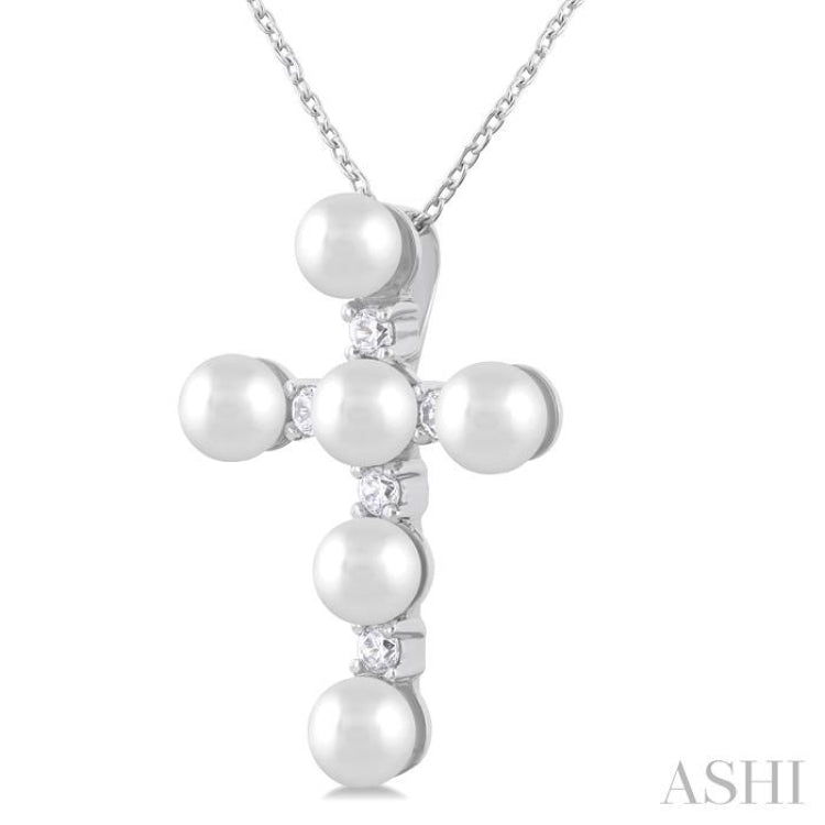 4 MM Cross Cultured Pearl and 1/6 Ctw Round Cut Diamond Fashion Pendant With Chain in 10K White Gold