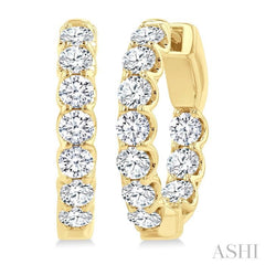 2 Ctw Inside-Out Embellished Round Cut Diamond Hoop Earrings in 14K Yellow Gold