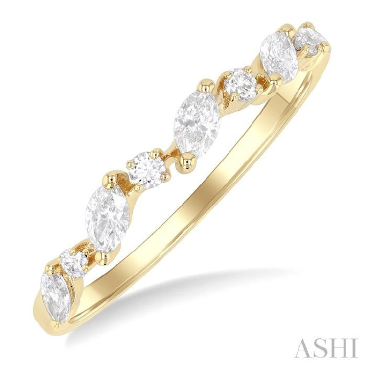 3/8 Ctw Wave Pattern Scatter Marquise and Round Cut Diamond Fashion Band in 14K Yellow Gold