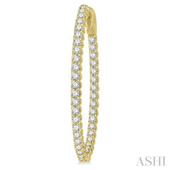 1 1/2 Ctw Inside-Out Round Cut Diamond Oval Shape Hoop Earrings in 14K Yellow Gold