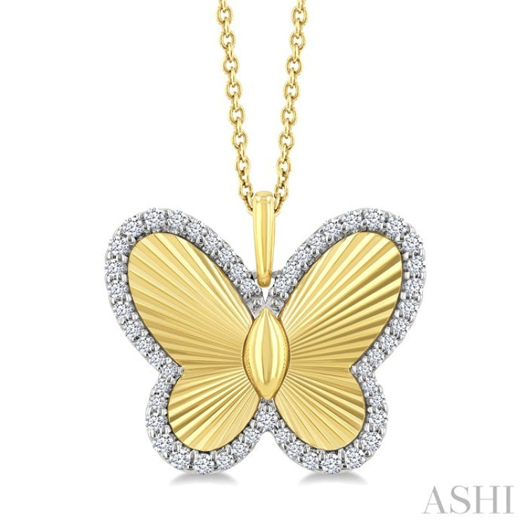 1/4 Ctw Fluted Texture Butterfly Round Cut Diamond Fashion Pendant With Chain in 14K Yellow and White Gold