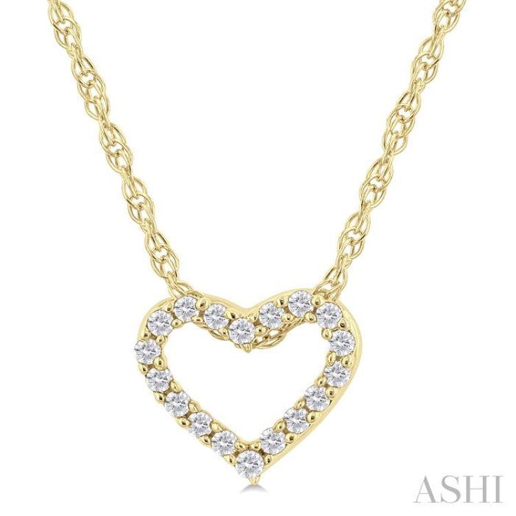1/20 Ctw Heart Shape Round Cut Diamond Pendant With Chain in 14K Yellow Gold